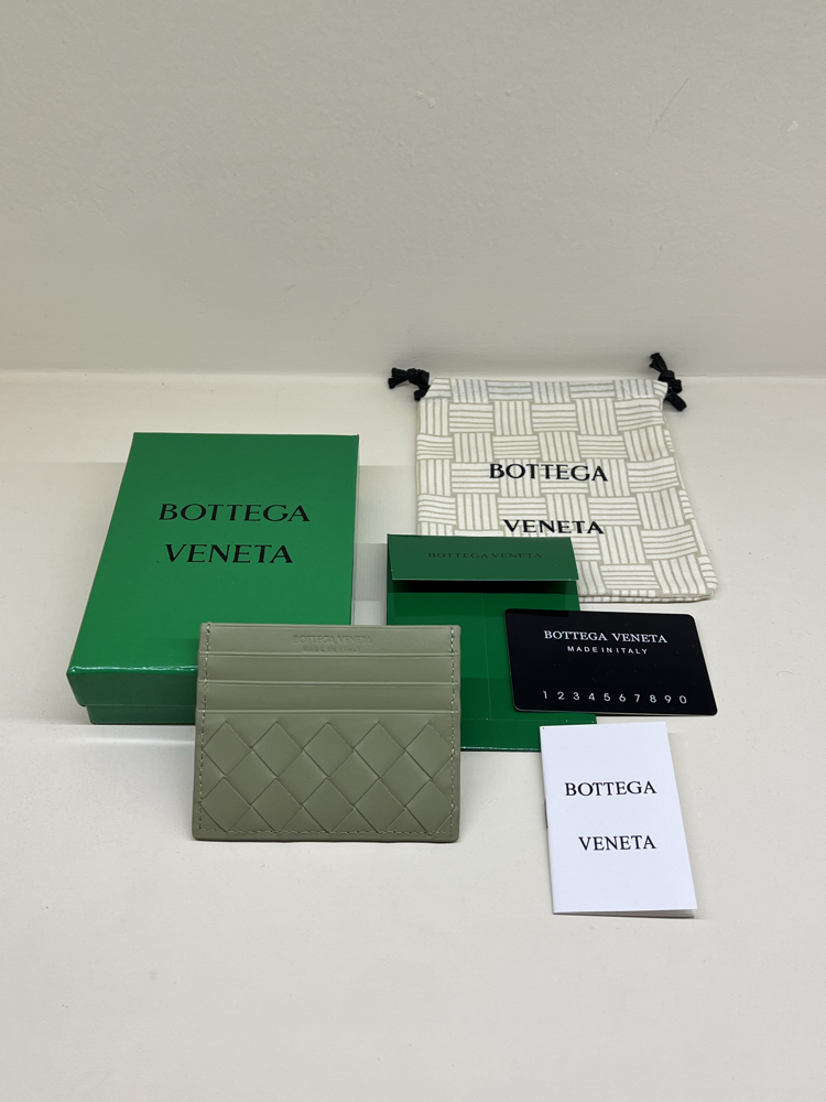 BOTTEGA VENETA CARD HOLDER