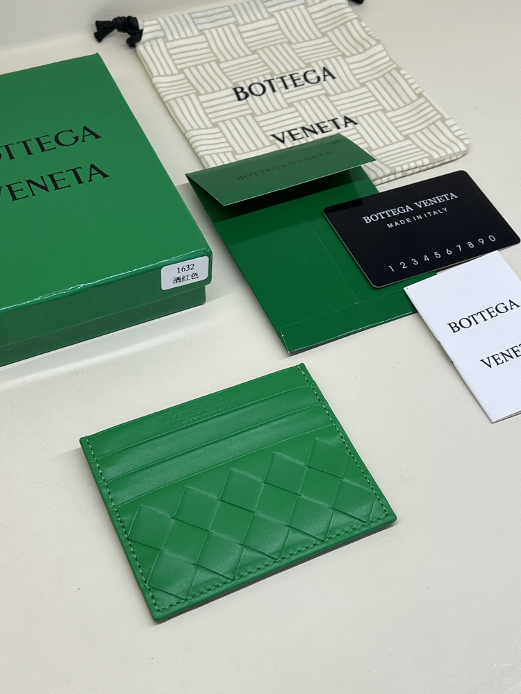 BOTTEGA VENETA CARD HOLDER