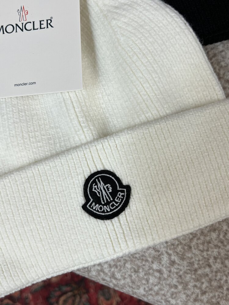 MONCLER BERE 
