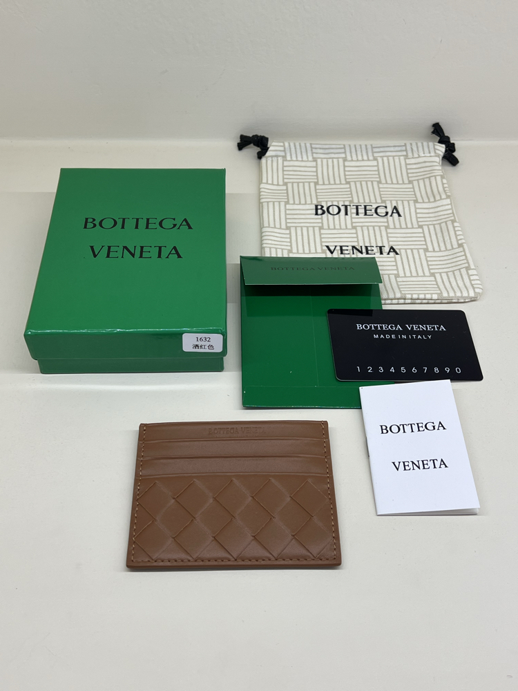 BOTTEGA VENETA CARD HOLDER