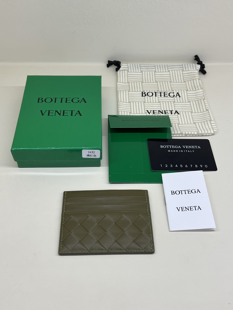 BOTTEGA VENETA CARD HOLDER