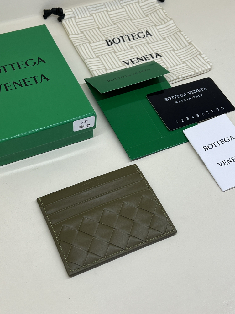 BOTTEGA VENETA CARD HOLDER