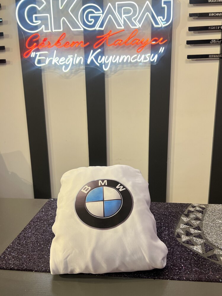 BMW BEYAZ SERVİS KILIFI