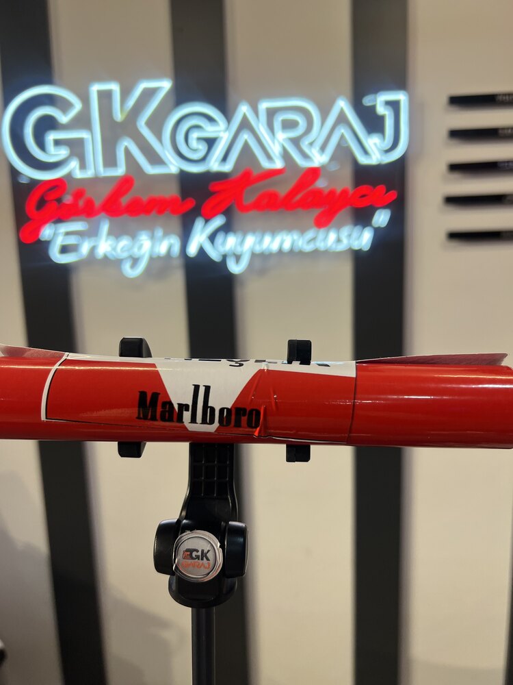 MARLBORO ÖN CAM GÜNEŞLİK