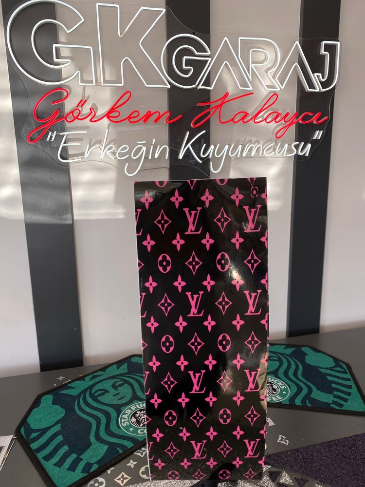 LOUIS VUITTON PEMBE YAN DİREK FOLYO