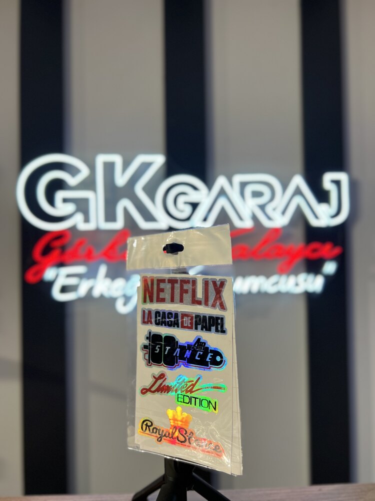 KELEBEK CAM STİCKER 23