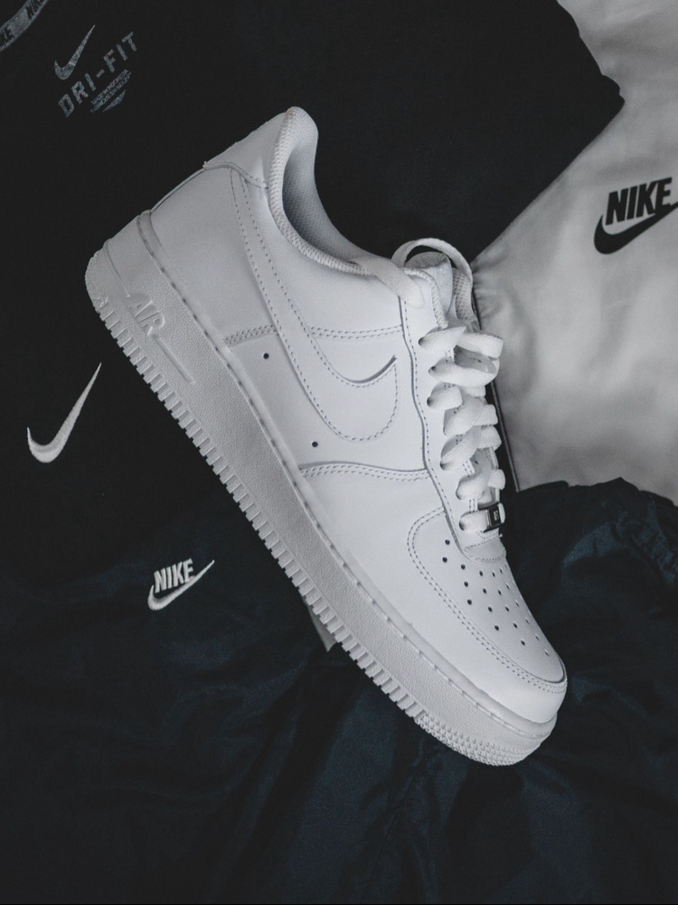 Nike Air Force 1