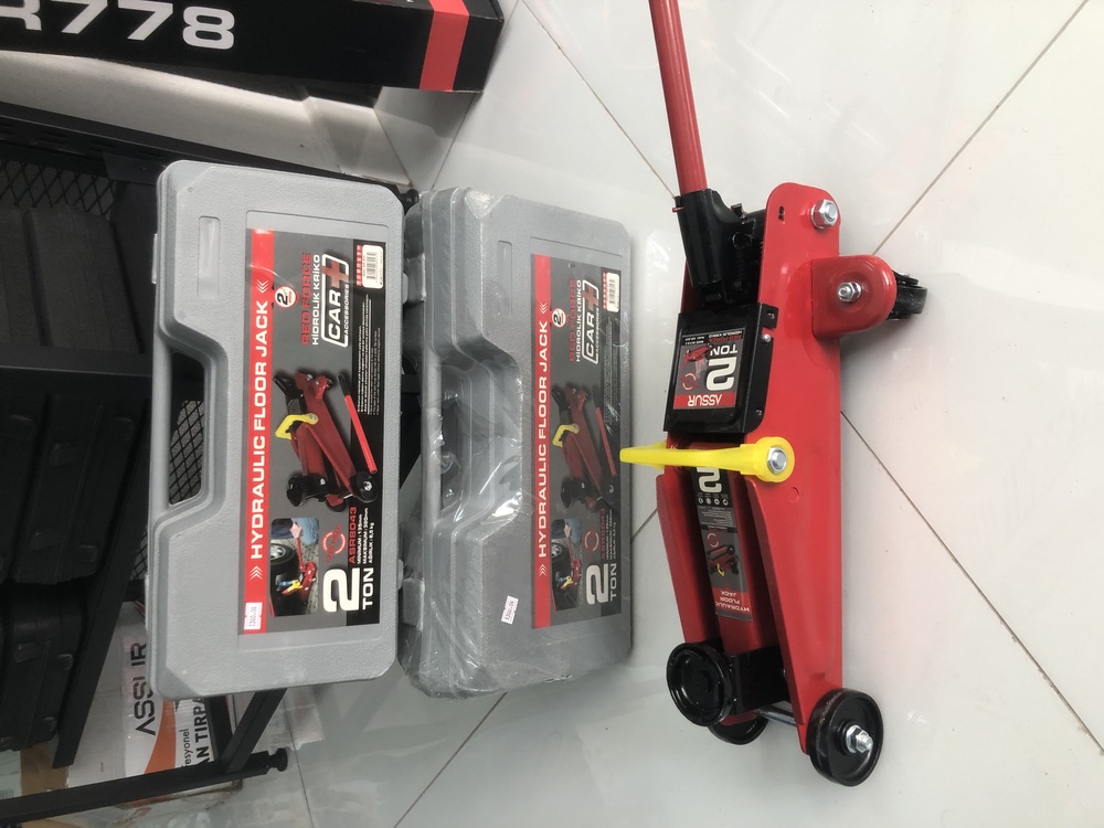 Assur 2 Ton Tekerlekli Çantalı Oto Kriko Araç Kaldırma 