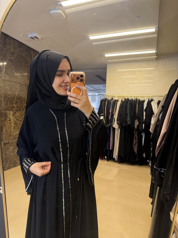 Dubai abaya