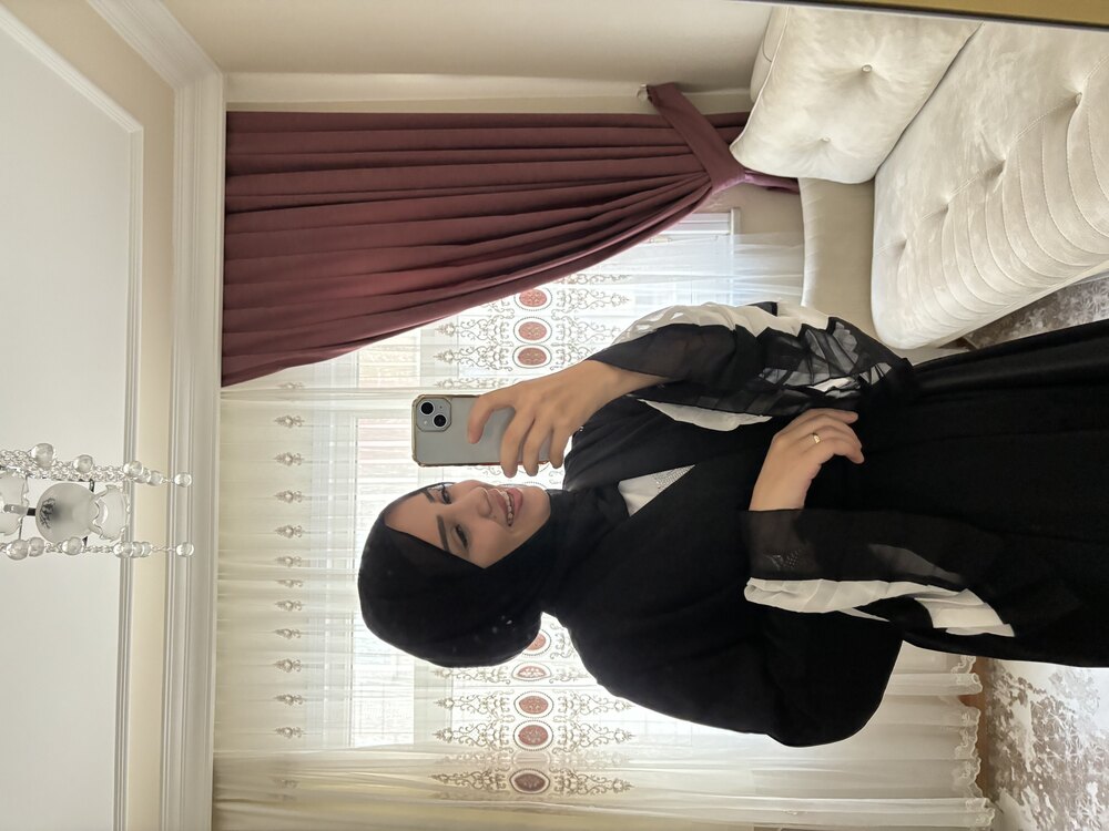 Siyah beyaz PİLİSE ABAYA