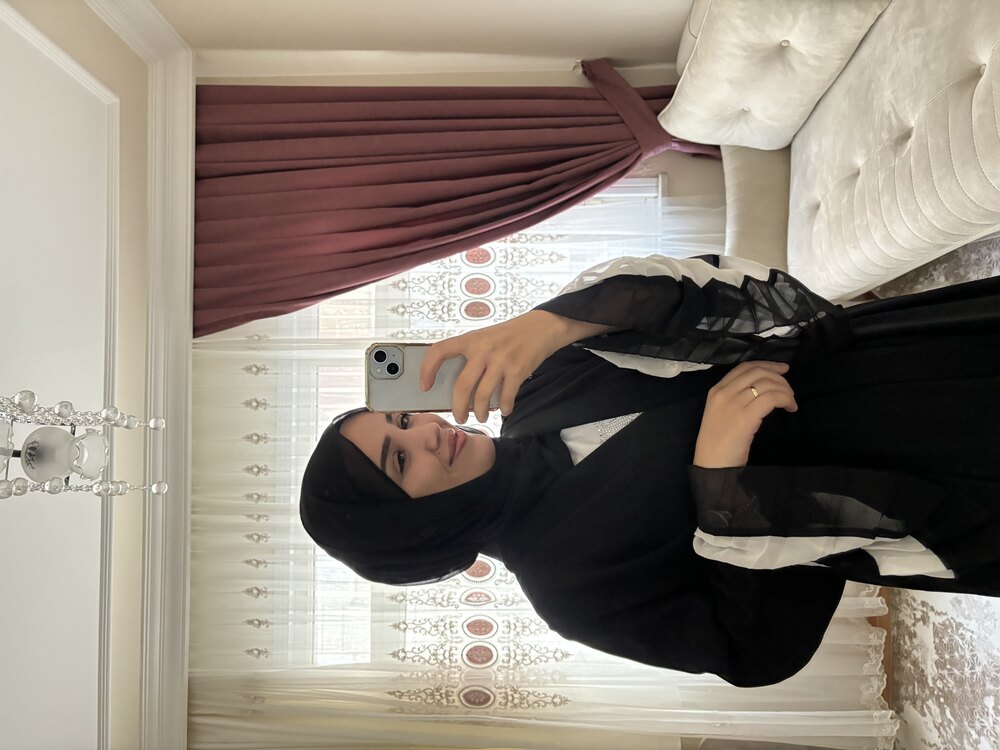 Siyah beyaz PİLİSE ABAYA
