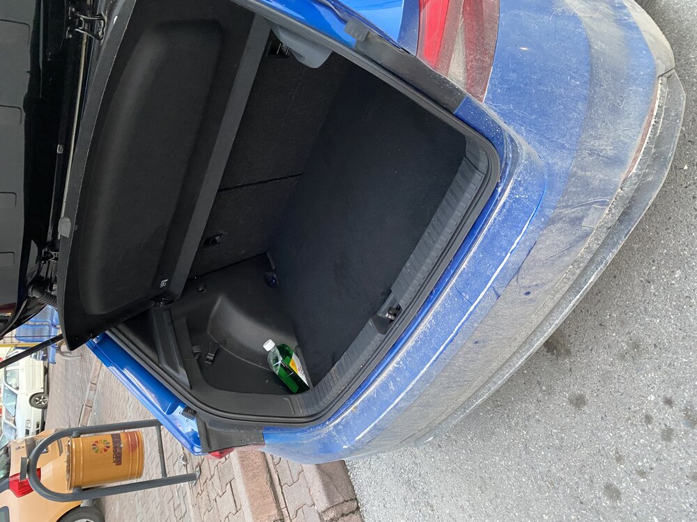 Skoda FABIA bagaj ayırıcı