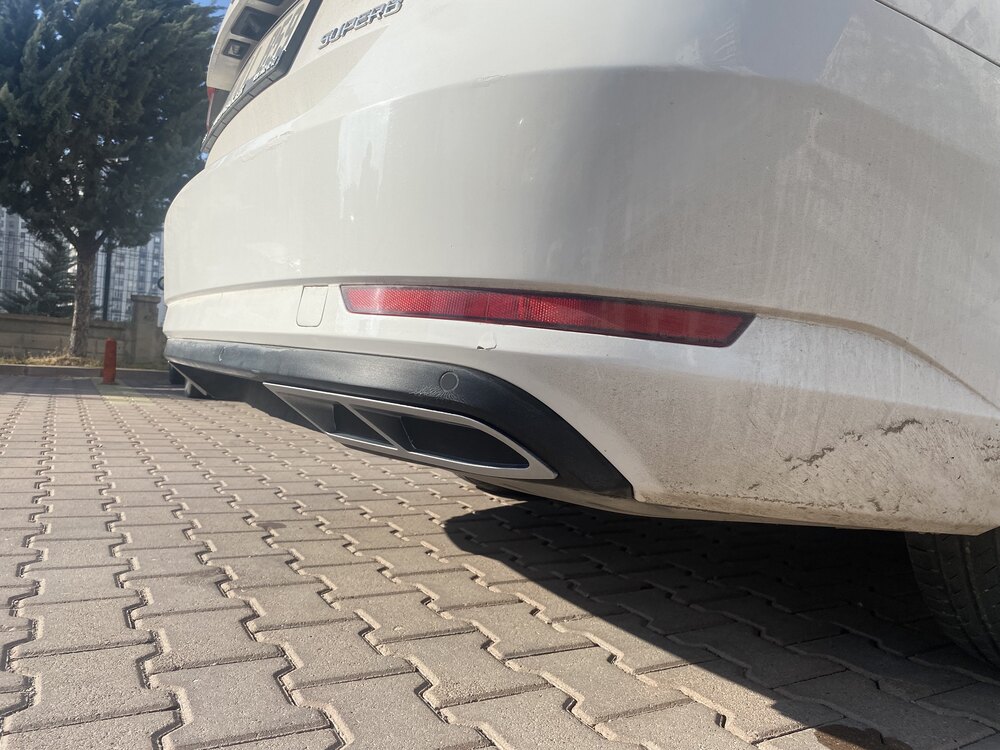 Skoda SUBERB ÇİFT ÇIKIŞ GRİ-SİYAH Boyalı