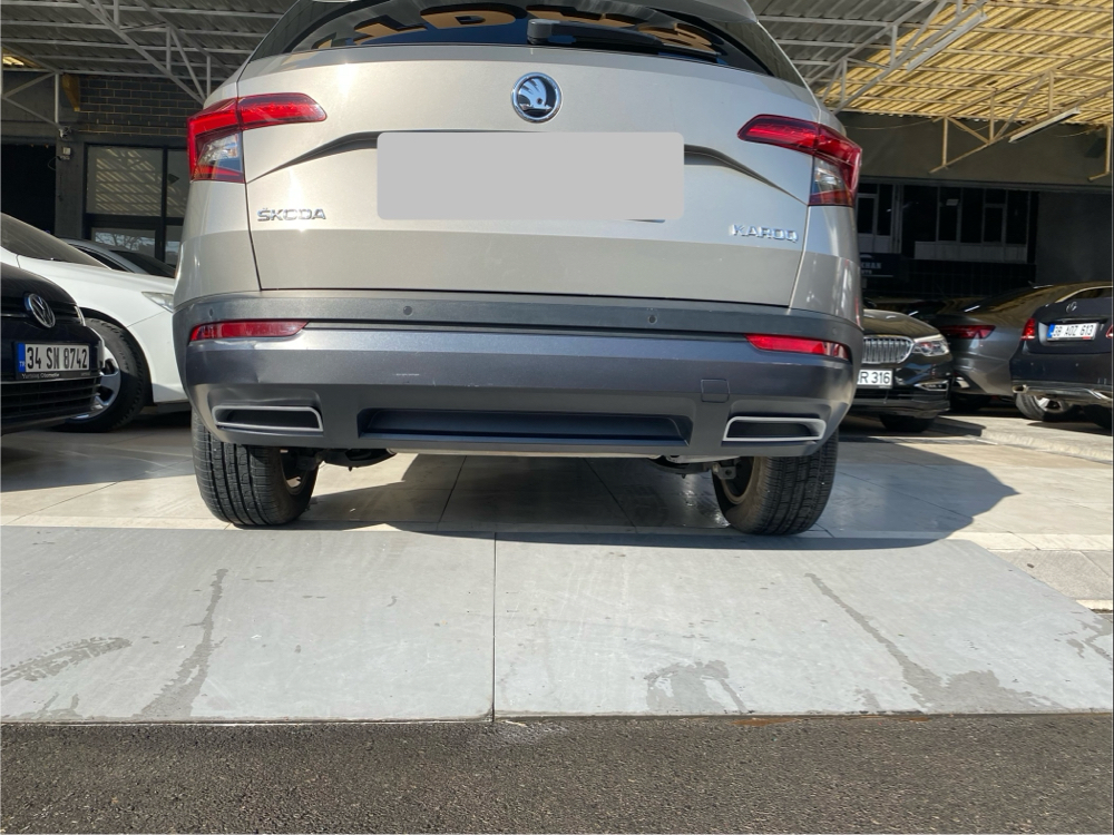 Skoda Karoq 2018-2021 TEK ÇIKIŞ görünüm difüzör