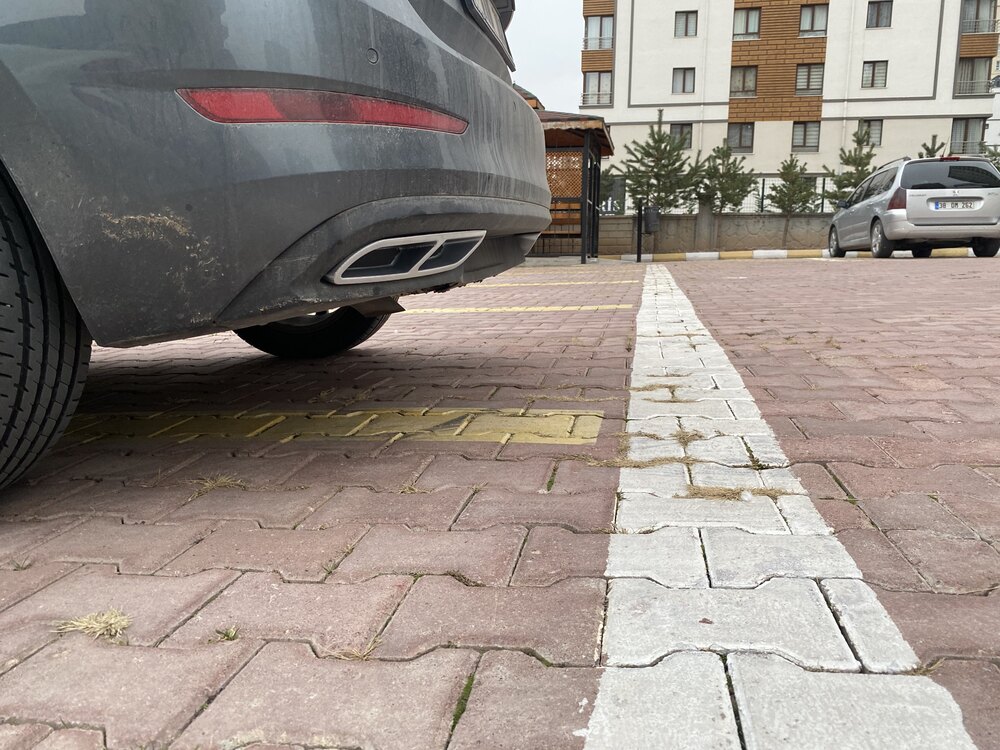 Skoda Scala ÇİFT ÇIKIŞ GRİ-SİYAH Boyalı