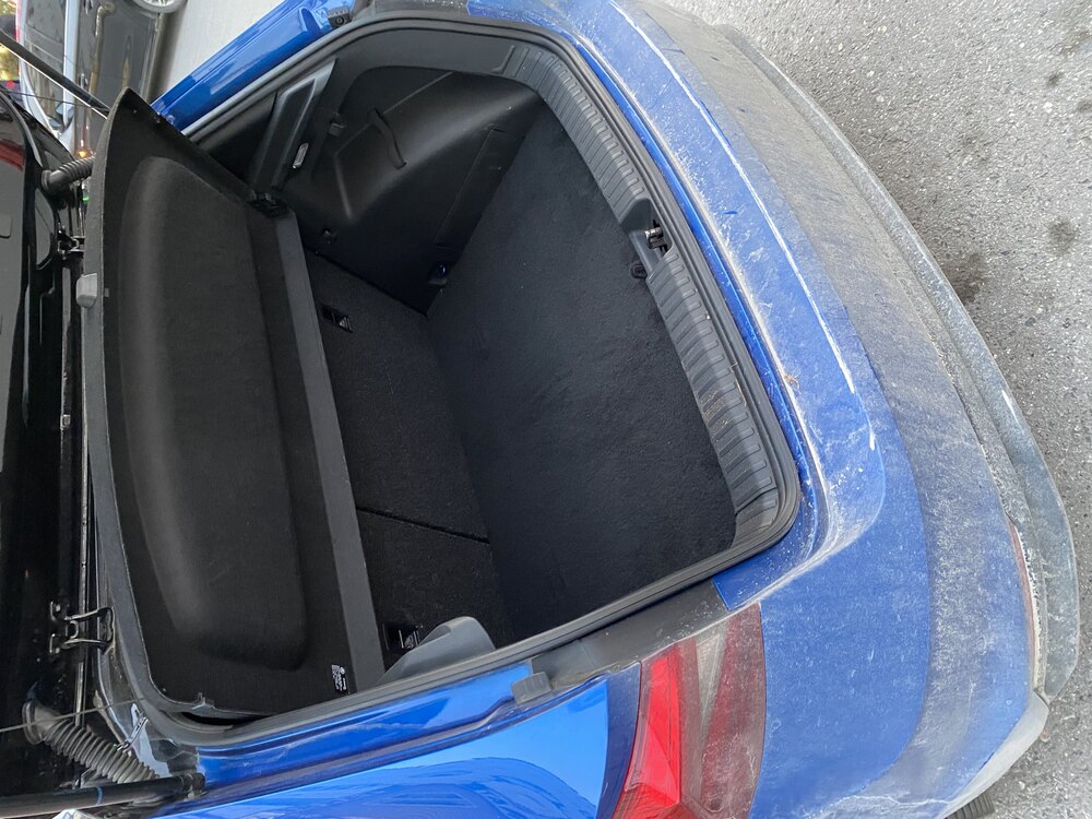 Skoda FABIA bagaj ayırıcı