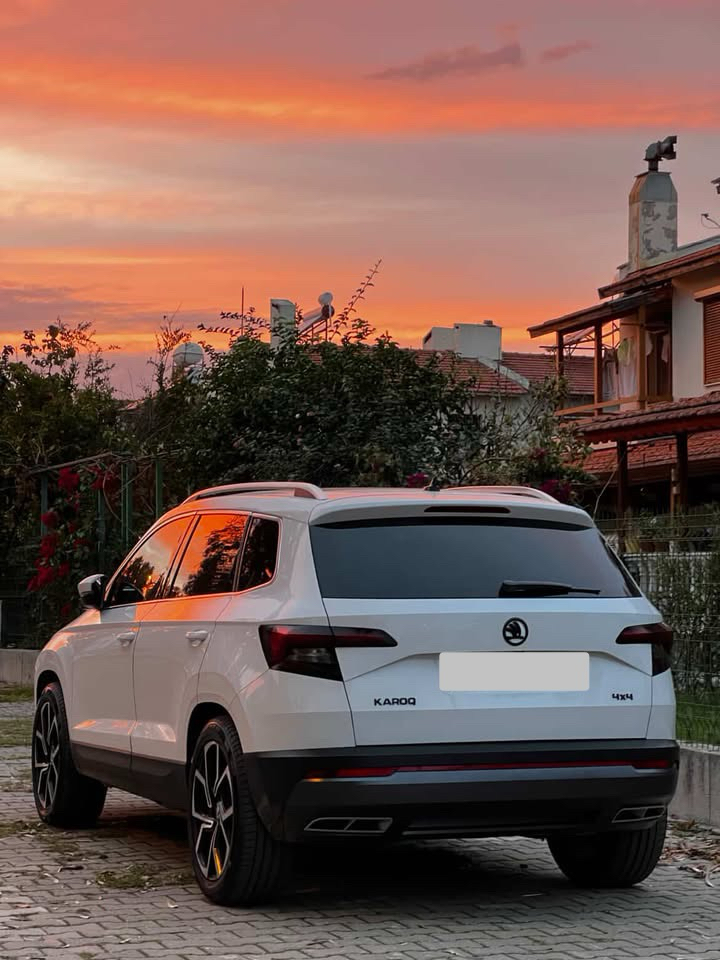 Skoda Karoq 2018-2021çift çıkış görünüm difüzör