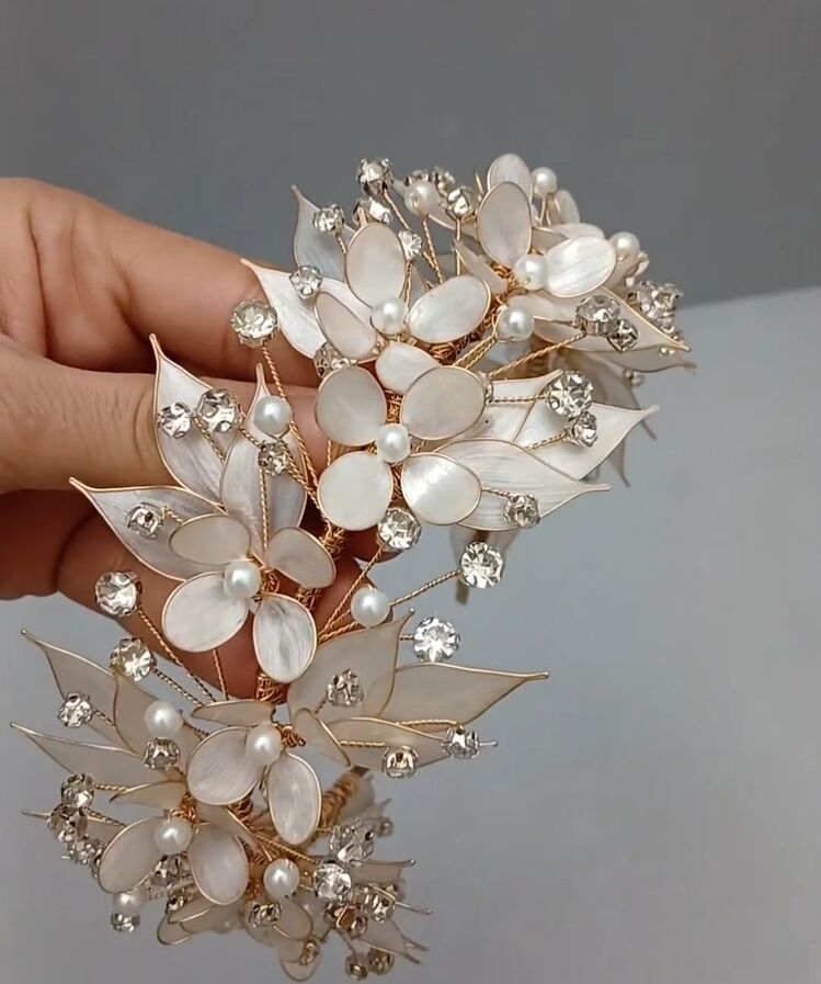 ELLERY MODEL