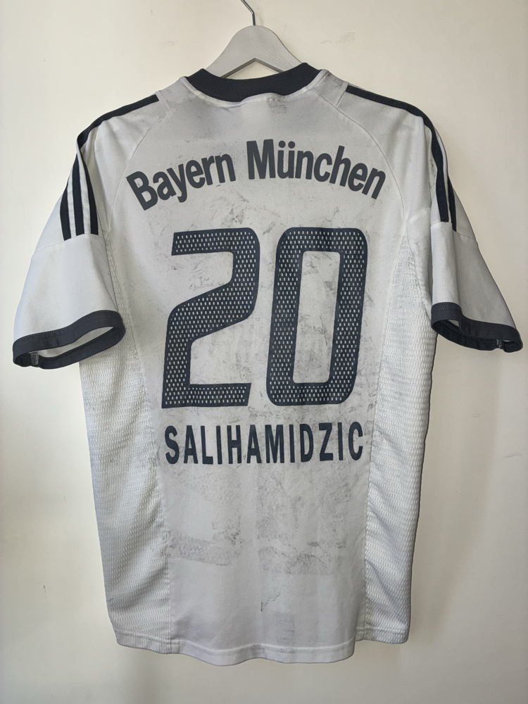 Bayern Münih Forması