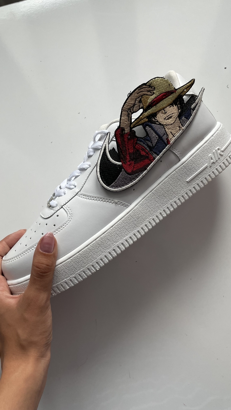 Cırtcırtlı Nike Air Force Anime