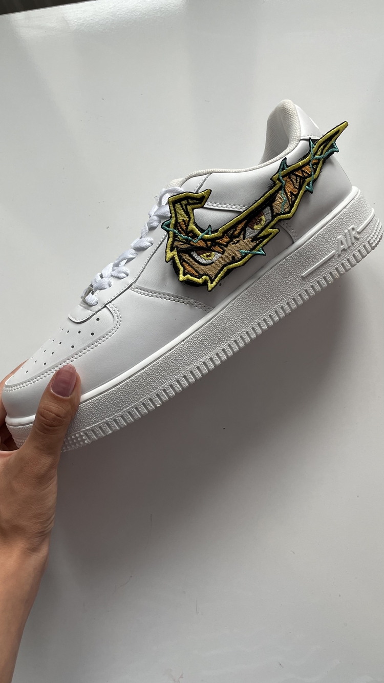 Cırtcırtlı Nike Air force Anime