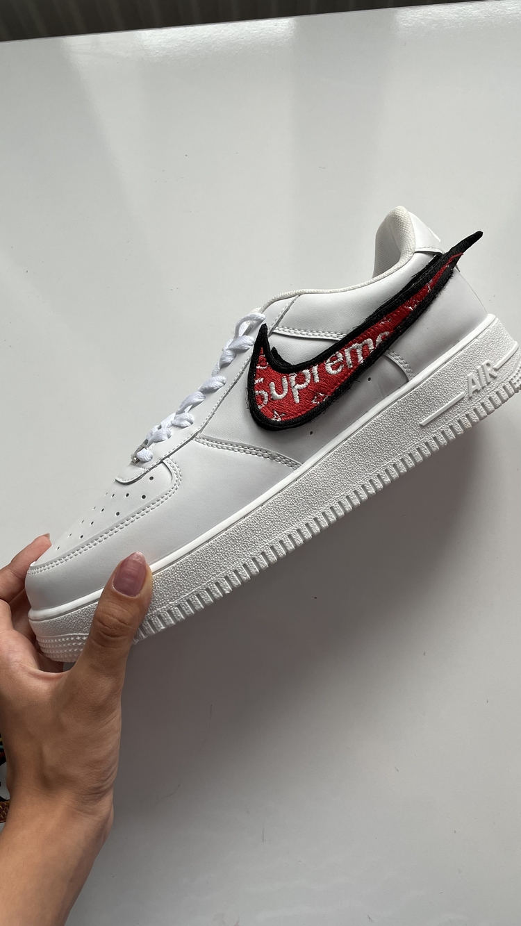 Cırtcırtlı Nike Air Force Supream