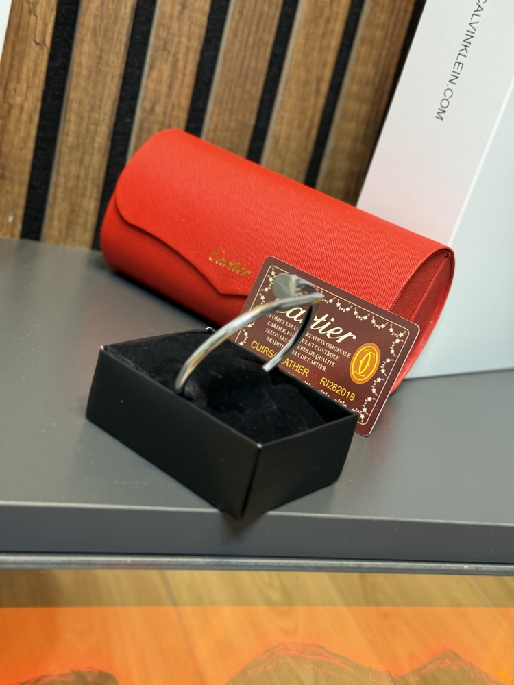 Cartier İthal Çivi Bileklik Gümüş Renk