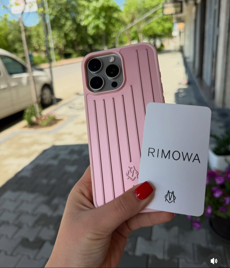 İphone Rımowa Silikon Kılıf Pembe