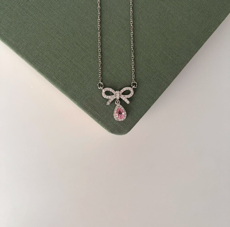 Pembe Taşlı Fiyonk Kolye