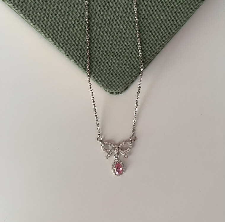 Pembe Taşlı Fiyonk Kolye
