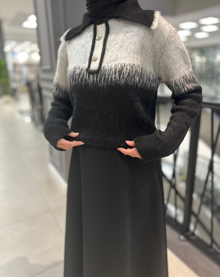 Yarım düğmeli Kazak