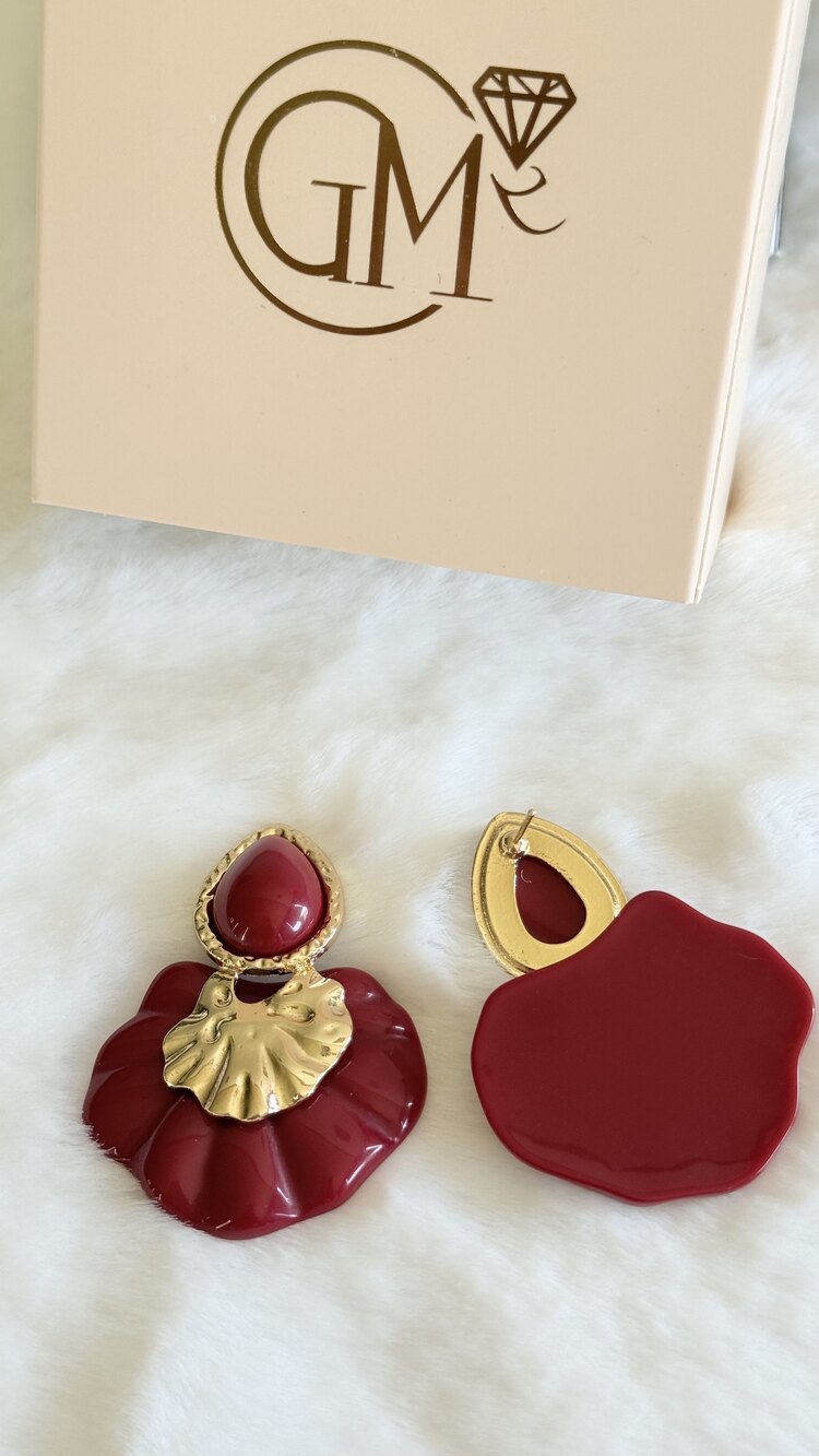 Gold detaylı bordo küpe