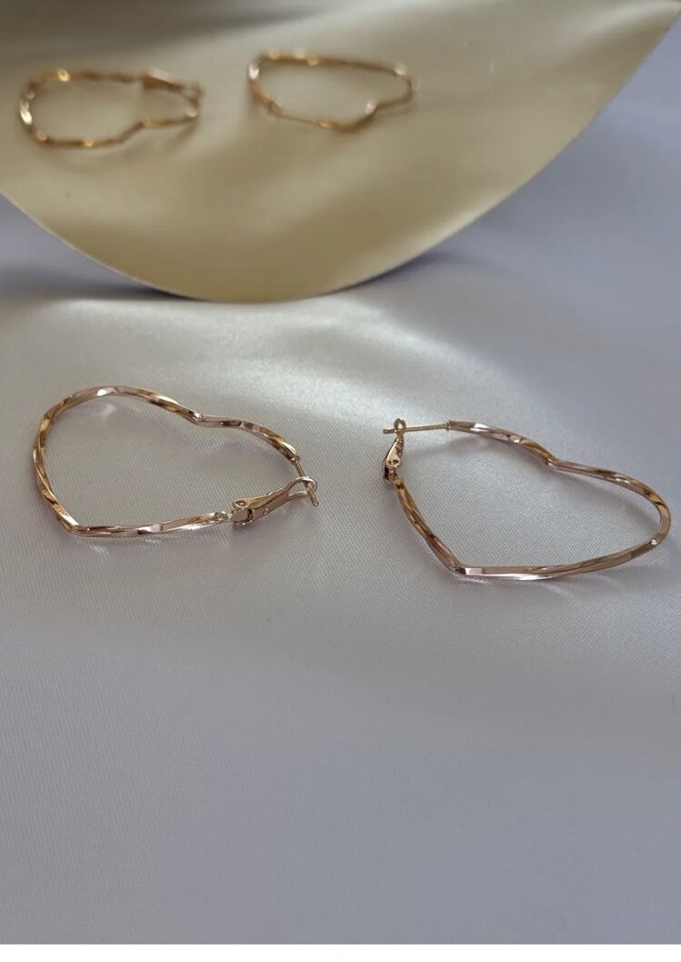 Rose Gold Kalp Formlu Klipsli Halka Küpe