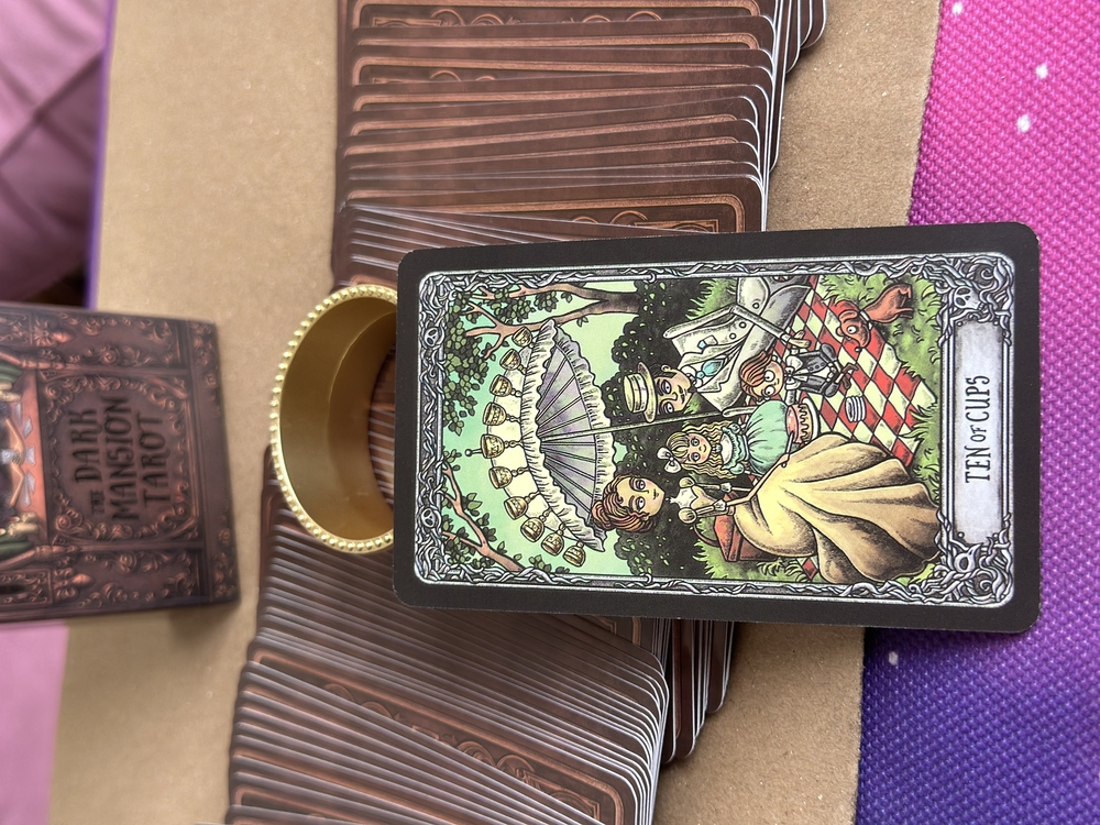 Dark mansion tarot