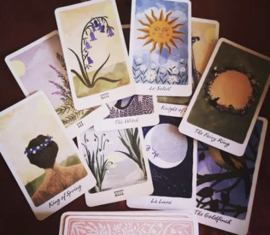 The Harmony tarot (12cm 7cm)
