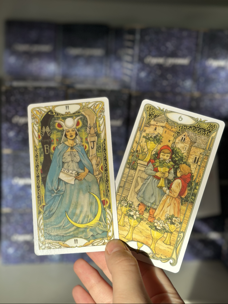 Golden Art Nouveau Tarot (metal kutu)