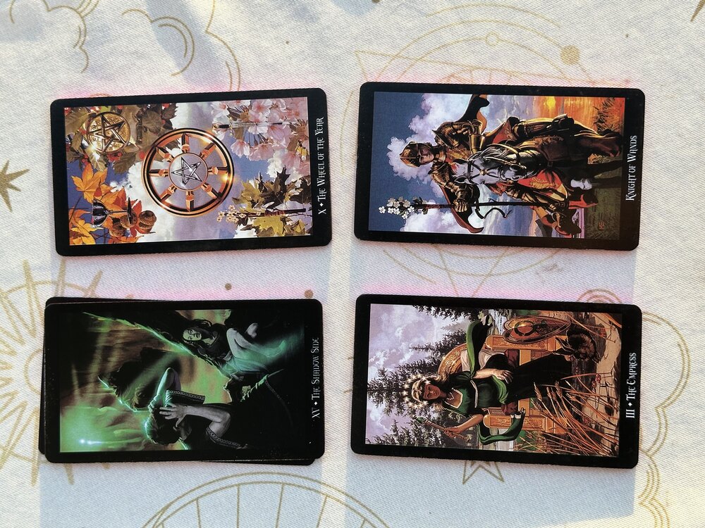 Witches tarot destesi (metal kutulu)