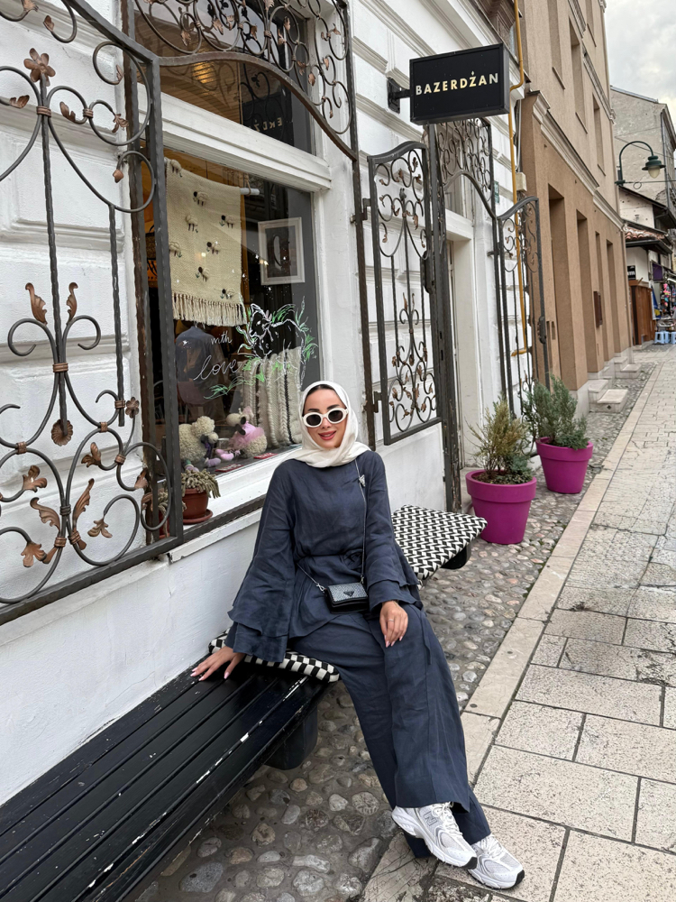 Volanlı Sarı Keten Takım