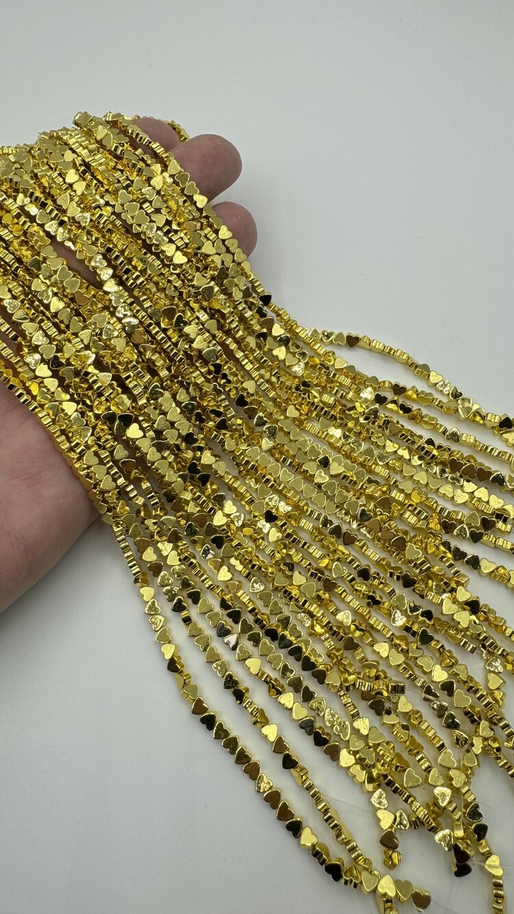 Yandan Delik Kalp Hematit 4MM