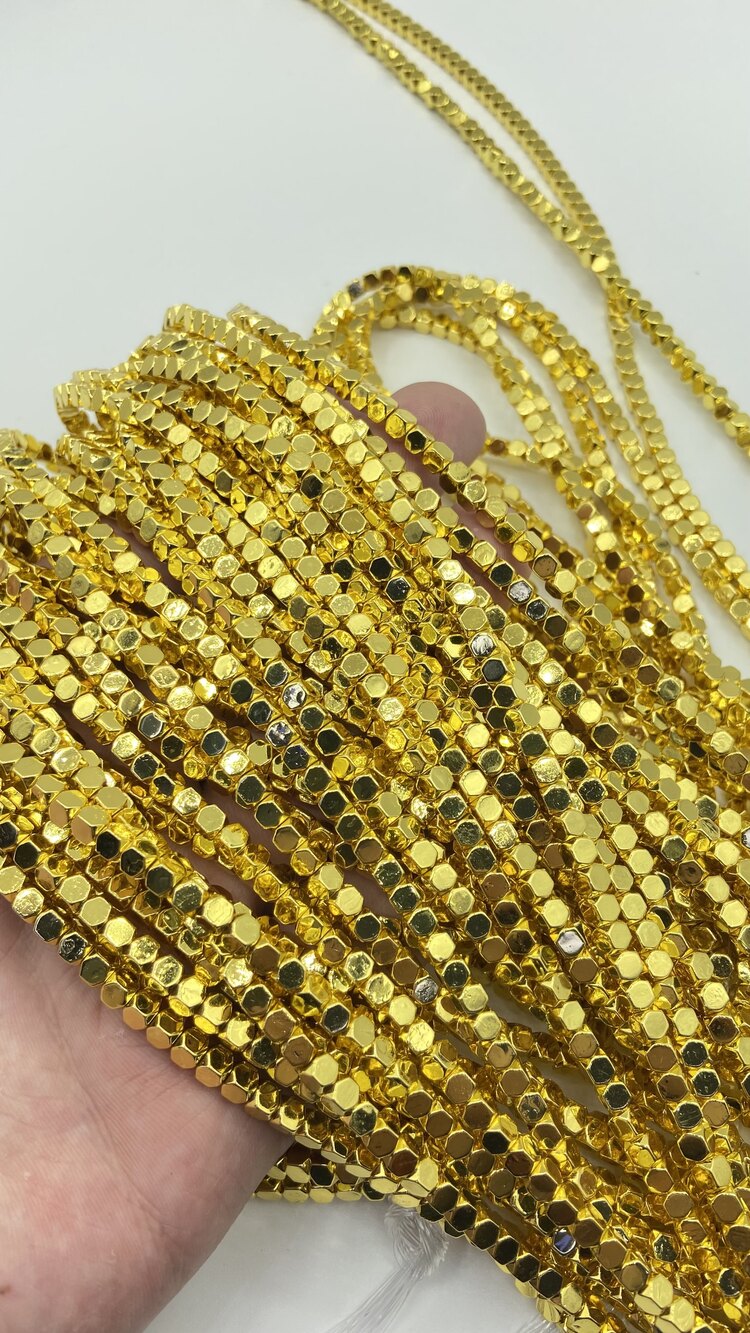 Hematit Gold Küp 4MM