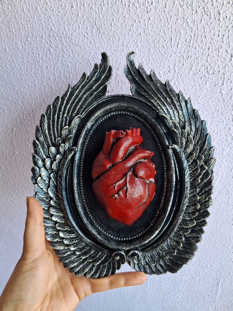 Anatomik Kalp Gotik Çerçeve 