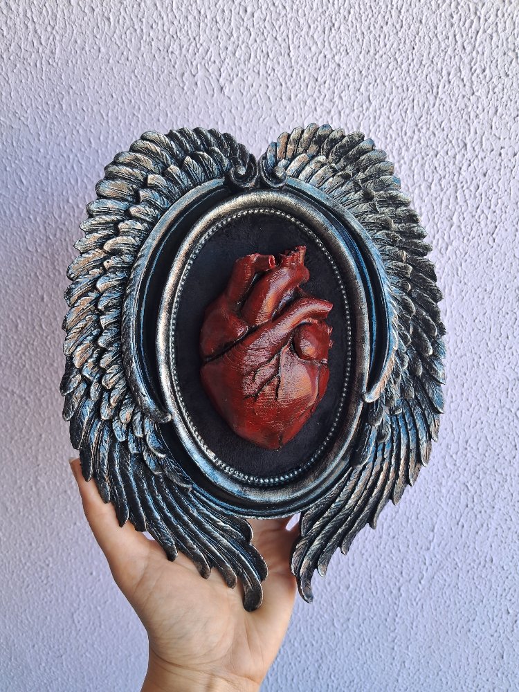 Anatomik Kalp Gotik Çerçeve 