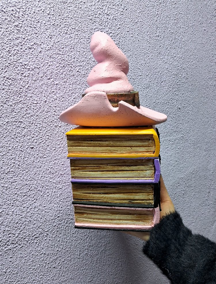 Cadı Şapkası Kitap Kutu