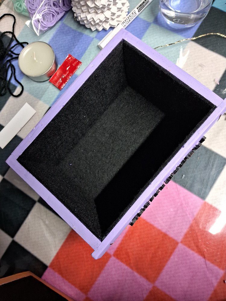 Cadı Şapkası Kitap Kutu