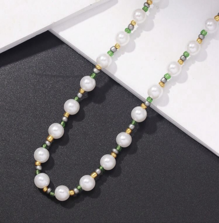 Dark Romantic Zümrüt Yeşili Taşlı Minimal İnci Choker