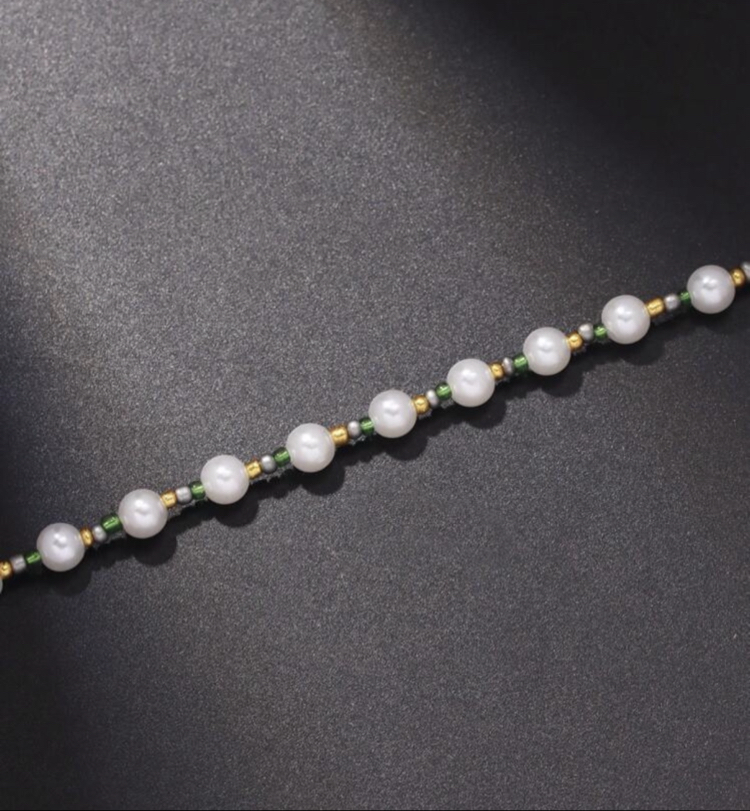Dark Romantic Zümrüt Yeşili Taşlı Minimal İnci Choker