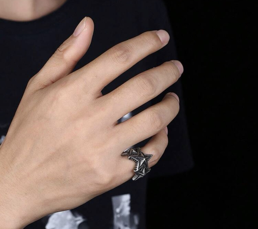 Style Antik Gümüş Dokulu Büyük Yıldız Yüzük