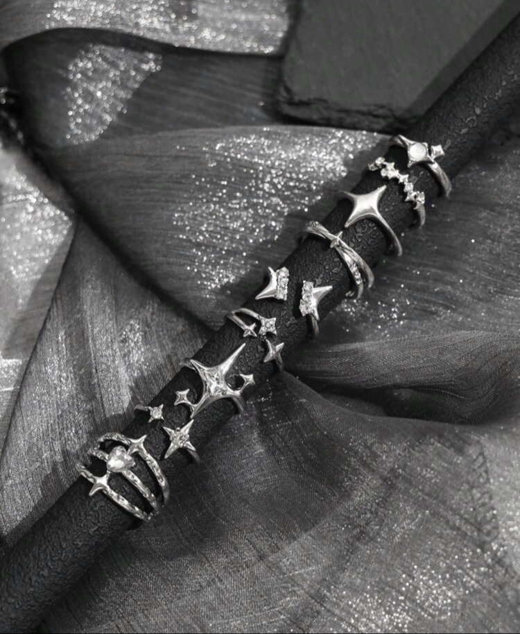 9 Parça Cyber Goth Likit Yıldız Yüzük Seti⁠