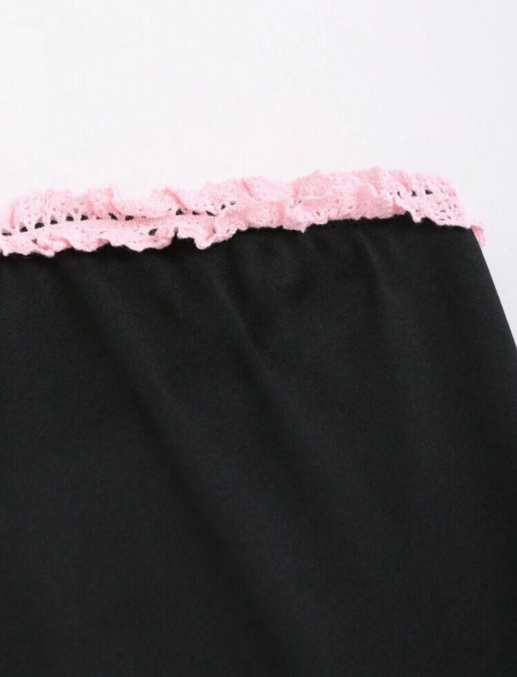 Siyah Pembe Fiyonk Detaylı  Strapless Katlı Elbise