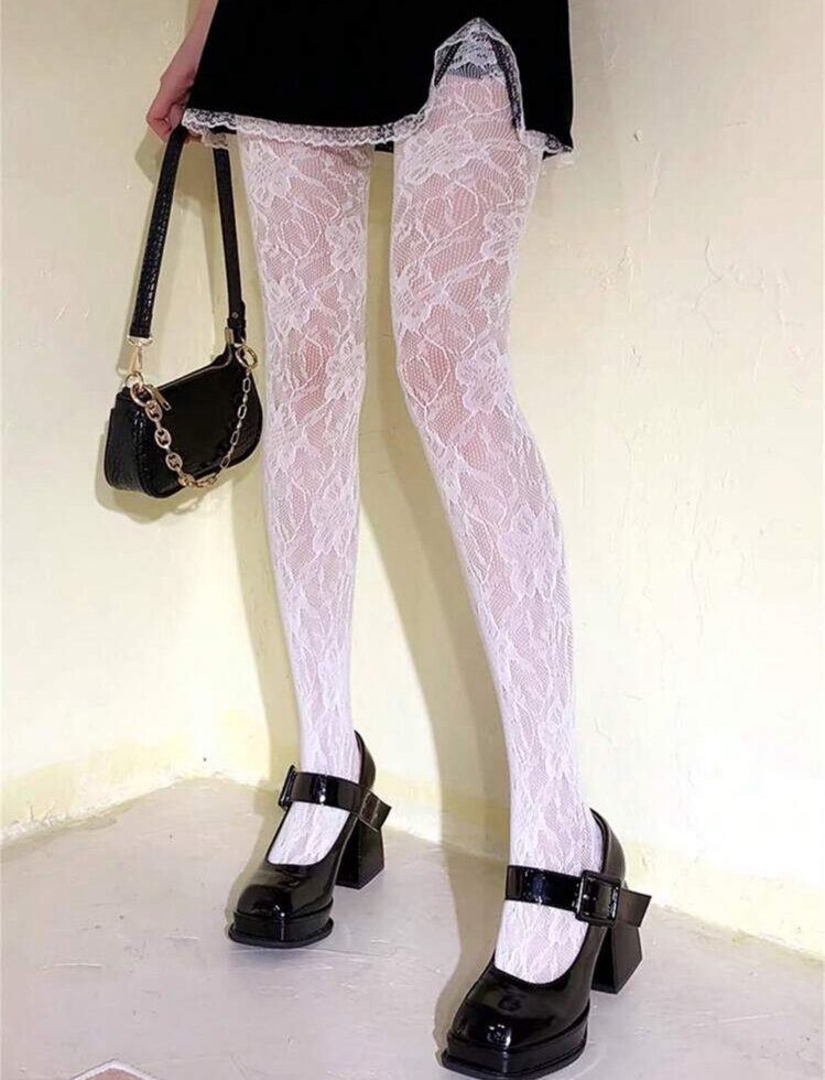 Beyaz Dantelli Lolita Külotlu Çorap